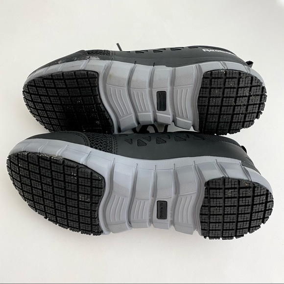 REEBOK WOMENS WORK SHOES SLIP AND OIL RESISTANT BLACK MEMORY TECH VEGAN - Picture 9 of 13